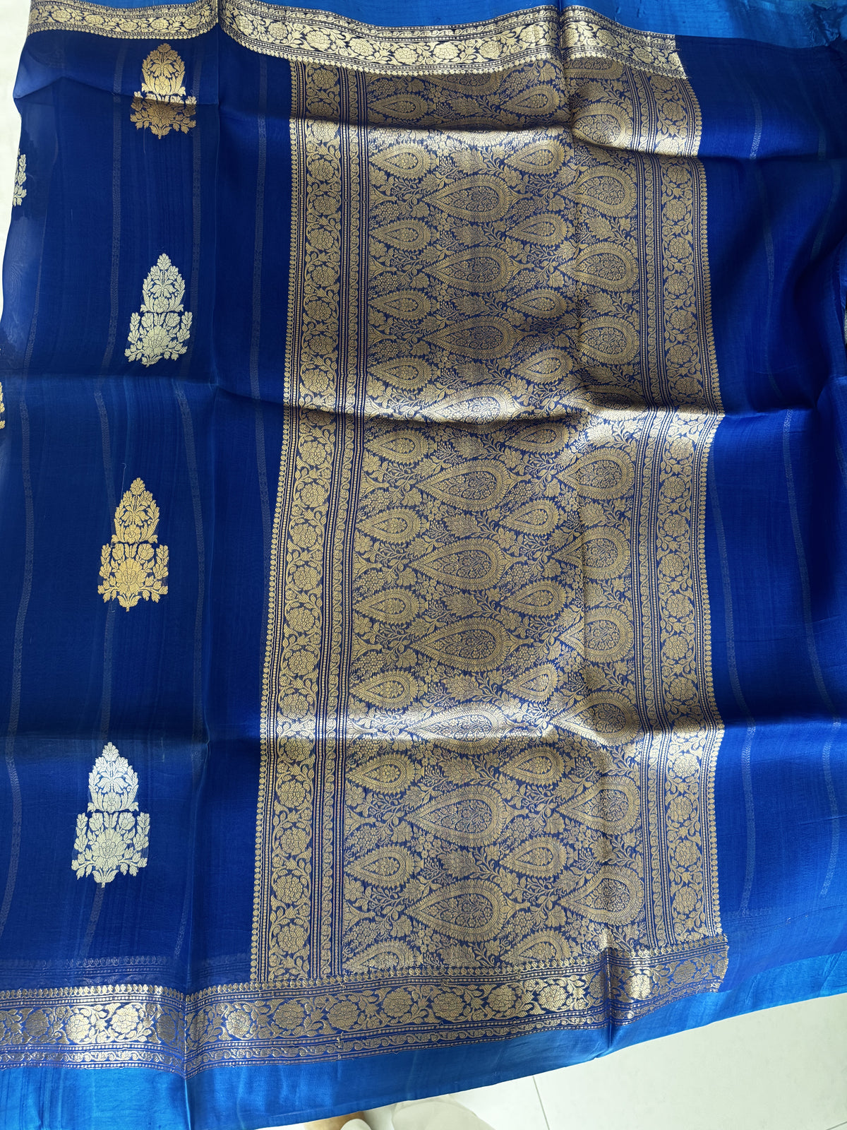 Kora Banarasi Saree